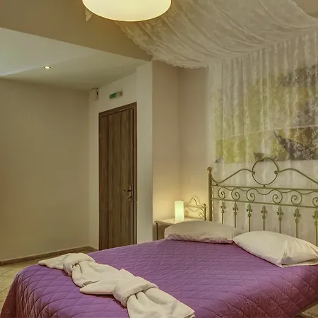 Ethrion Guest house 3*