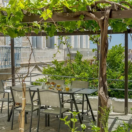 Guest house Ethrion