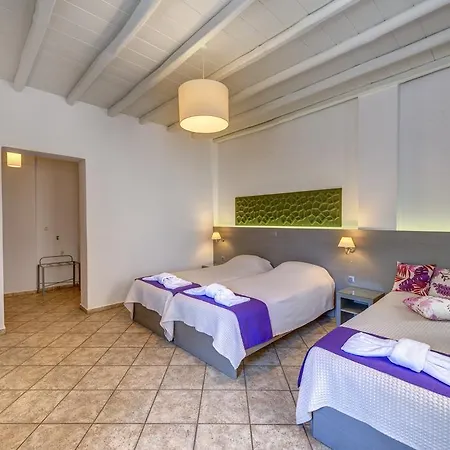 Ethrion Konukevi Ermoupoli